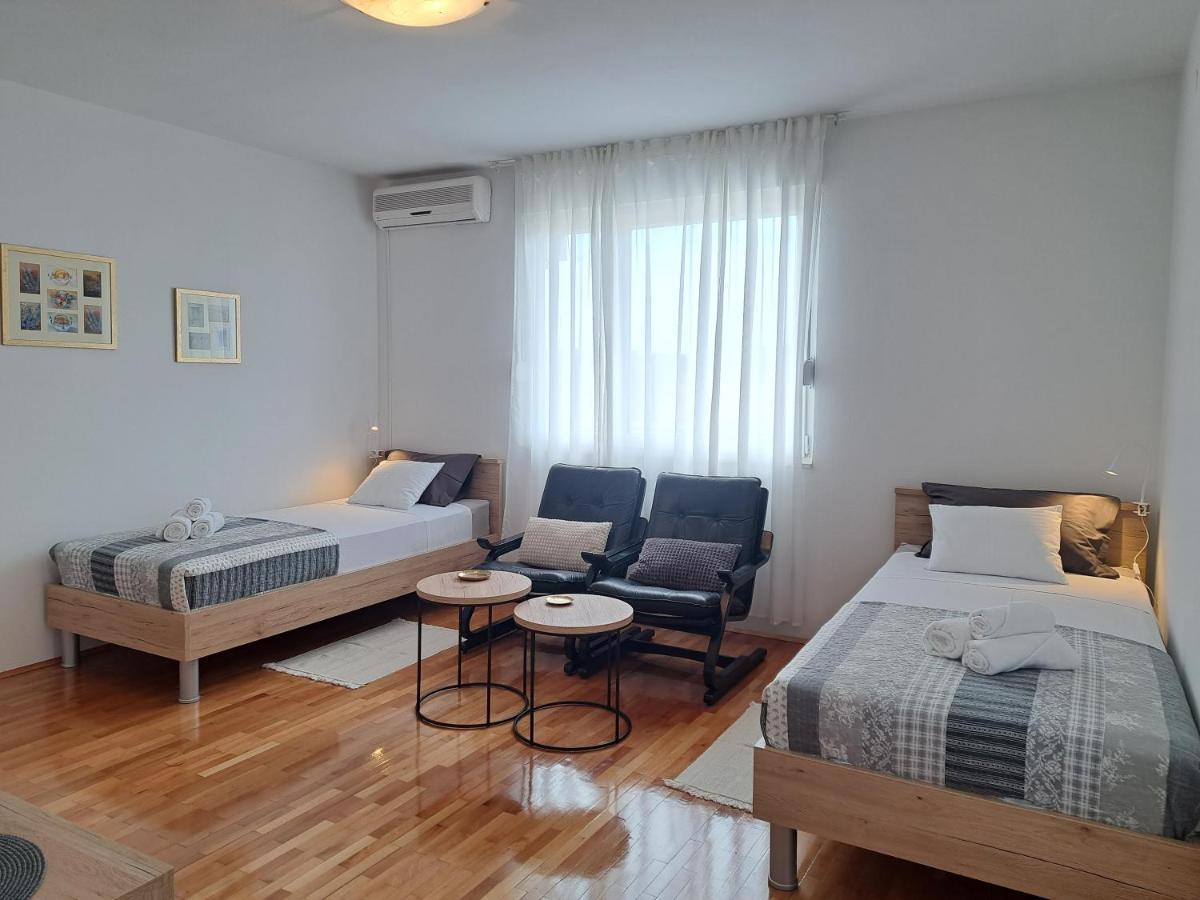 Apartman Dida Jakov Примоштен Екстер'єр фото